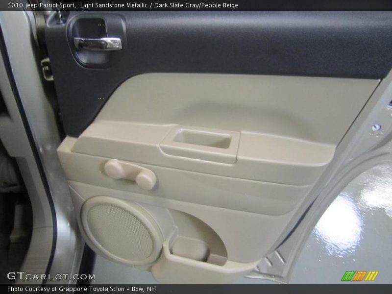 Light Sandstone Metallic / Dark Slate Gray/Pebble Beige 2010 Jeep Patriot Sport