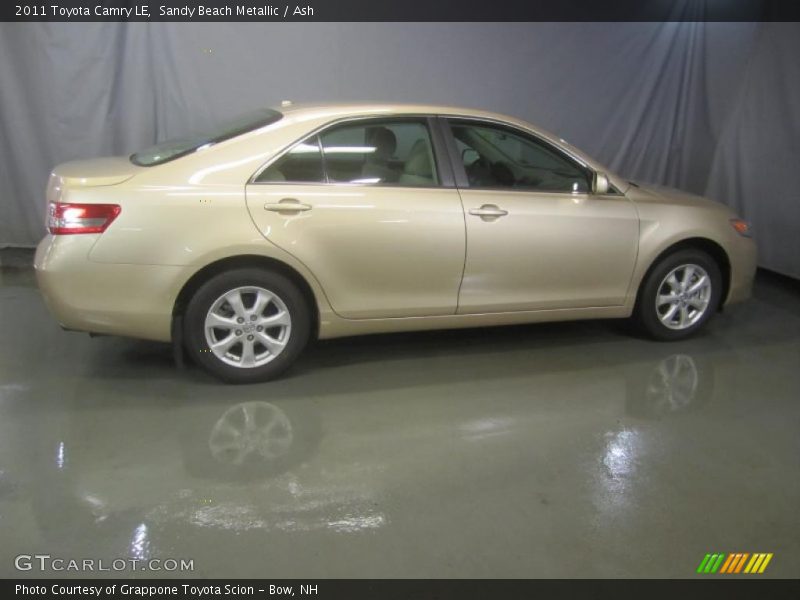 Sandy Beach Metallic / Ash 2011 Toyota Camry LE