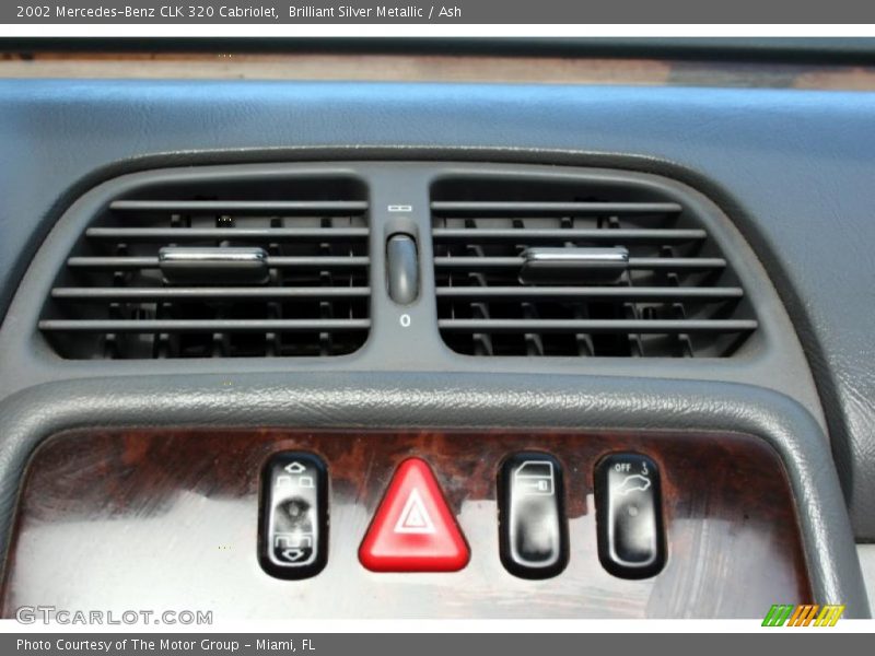 Brilliant Silver Metallic / Ash 2002 Mercedes-Benz CLK 320 Cabriolet