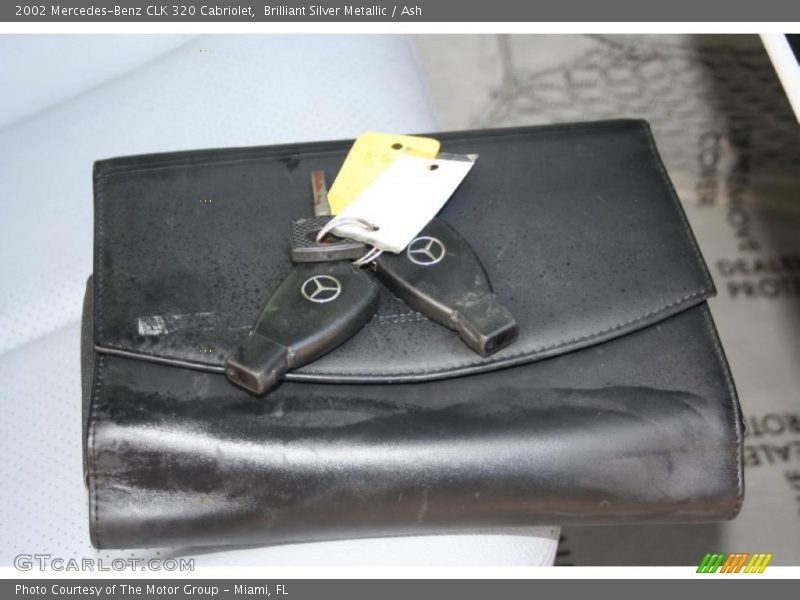Brilliant Silver Metallic / Ash 2002 Mercedes-Benz CLK 320 Cabriolet