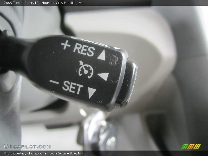 Magnetic Gray Metallic / Ash 2009 Toyota Camry LE