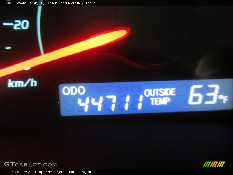 Desert Sand Metallic / Bisque 2009 Toyota Camry LE