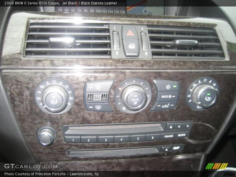 Controls of 2009 6 Series 650i Coupe