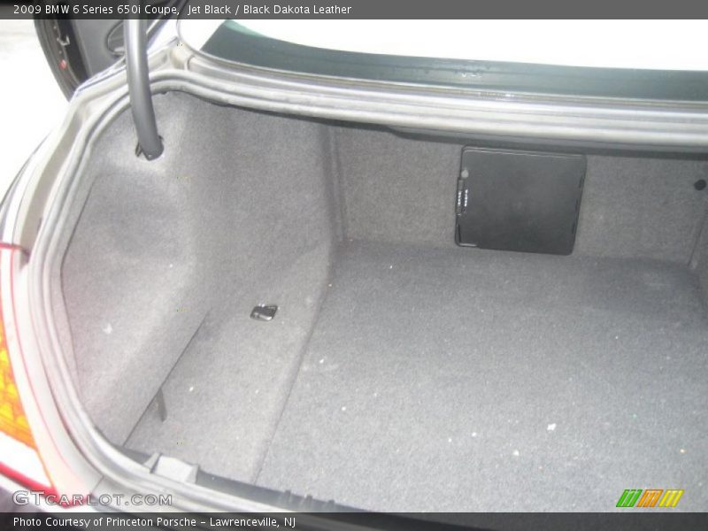  2009 6 Series 650i Coupe Trunk