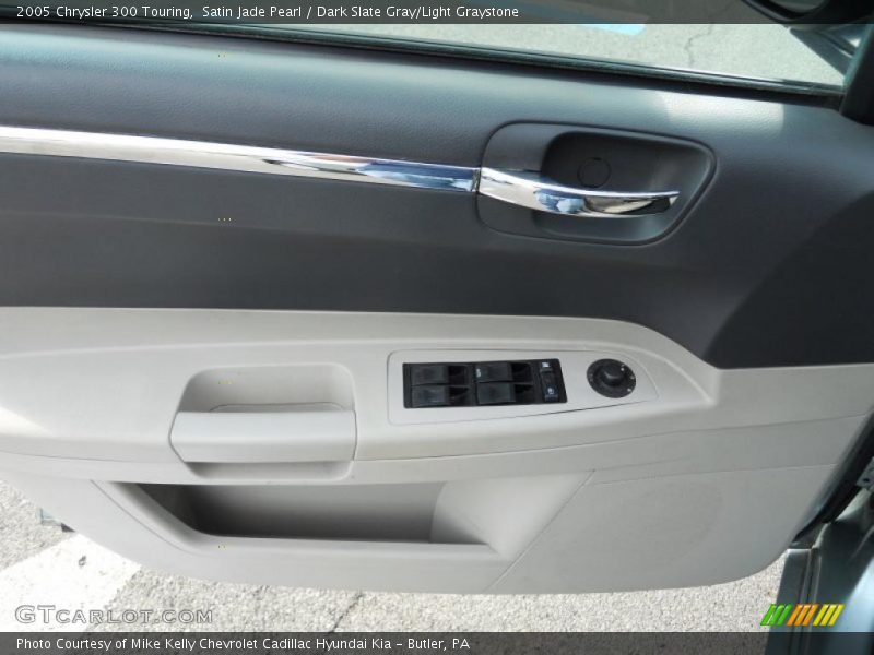 Satin Jade Pearl / Dark Slate Gray/Light Graystone 2005 Chrysler 300 Touring