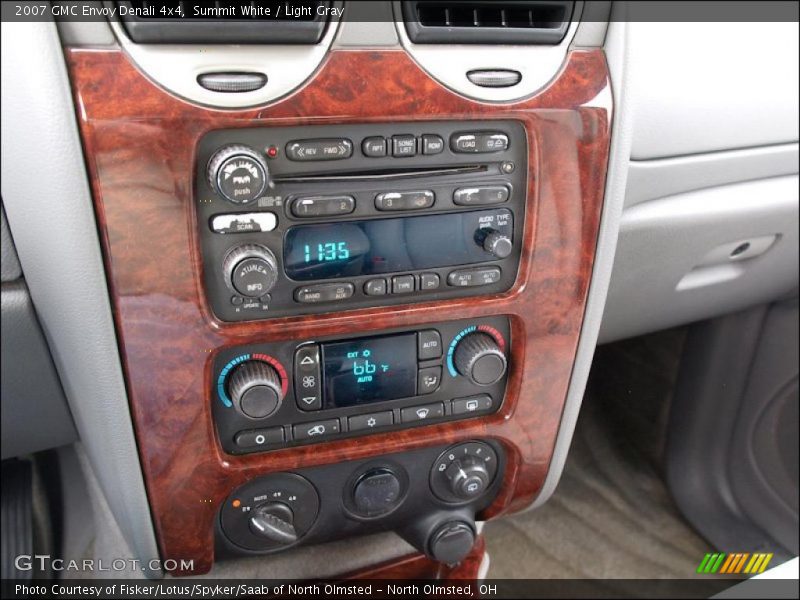 Summit White / Light Gray 2007 GMC Envoy Denali 4x4