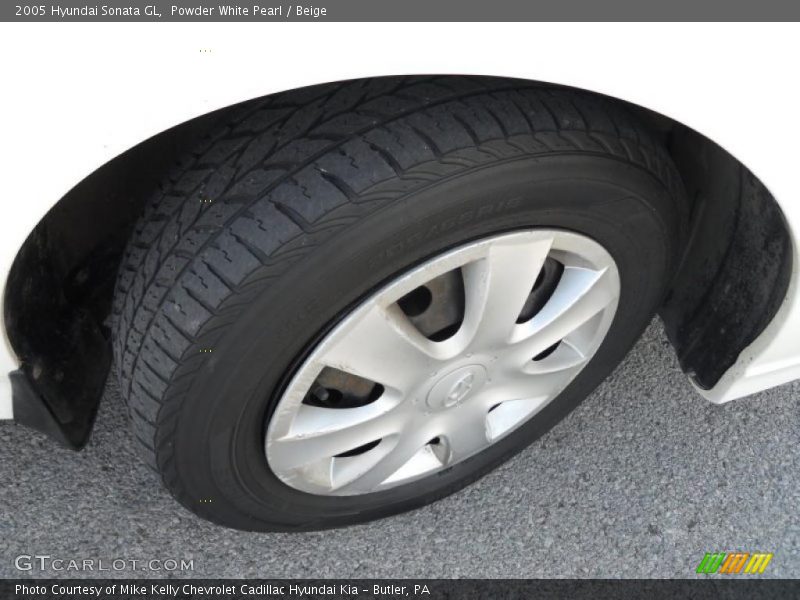 Powder White Pearl / Beige 2005 Hyundai Sonata GL