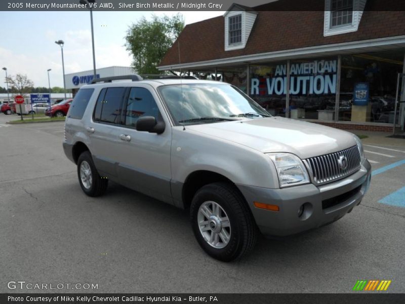 Silver Birch Metallic / Midnight Grey 2005 Mercury Mountaineer V6 AWD