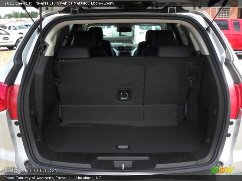 Silver Ice Metallic / Ebony/Ebony 2011 Chevrolet Traverse LT
