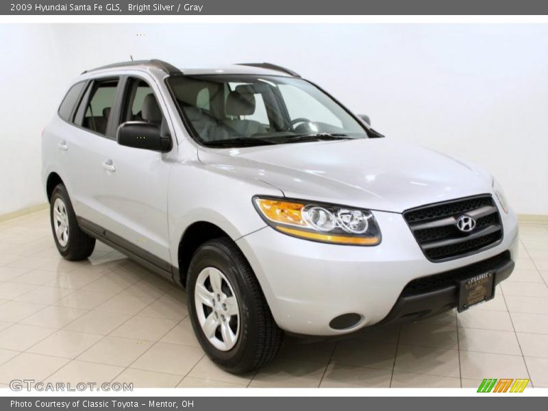 Bright Silver / Gray 2009 Hyundai Santa Fe GLS