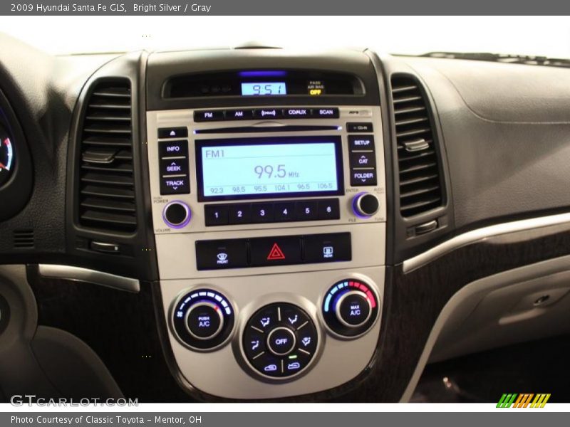 Bright Silver / Gray 2009 Hyundai Santa Fe GLS