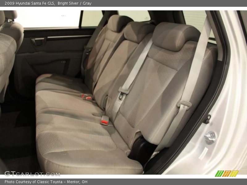 Bright Silver / Gray 2009 Hyundai Santa Fe GLS