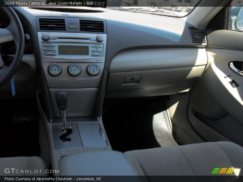 Aloe Green Metallic / Ash 2009 Toyota Camry LE