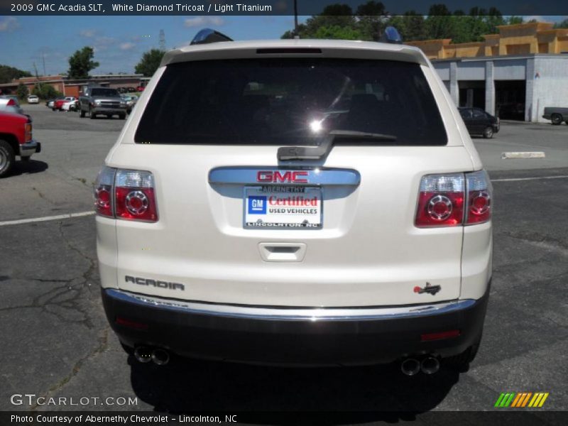 White Diamond Tricoat / Light Titanium 2009 GMC Acadia SLT