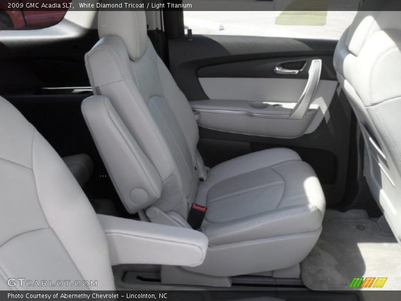 White Diamond Tricoat / Light Titanium 2009 GMC Acadia SLT