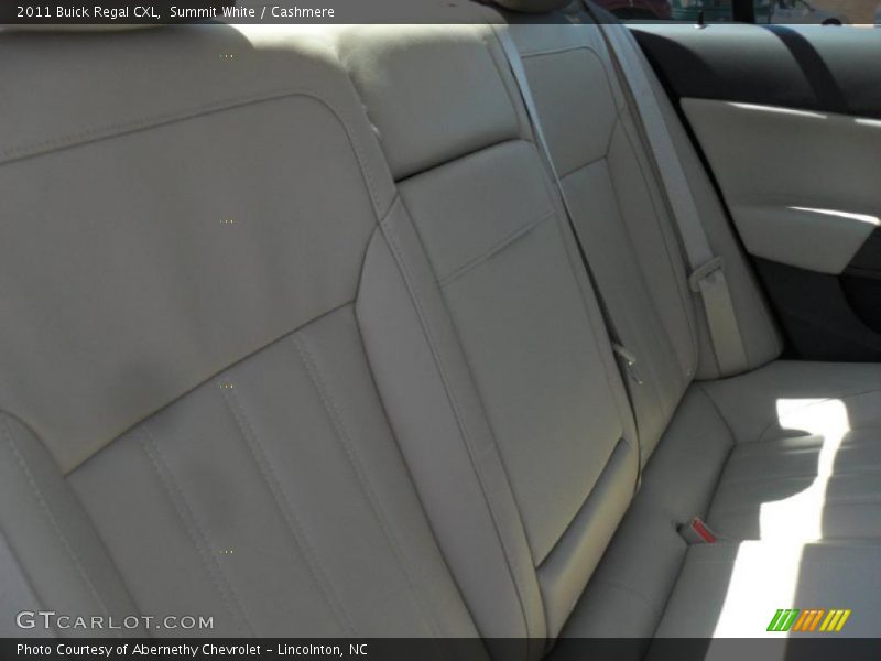 Summit White / Cashmere 2011 Buick Regal CXL