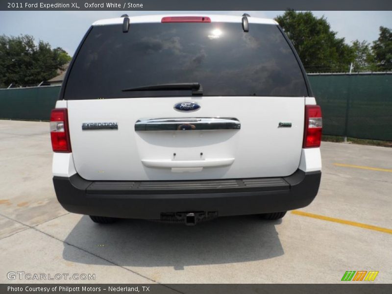 Oxford White / Stone 2011 Ford Expedition XL