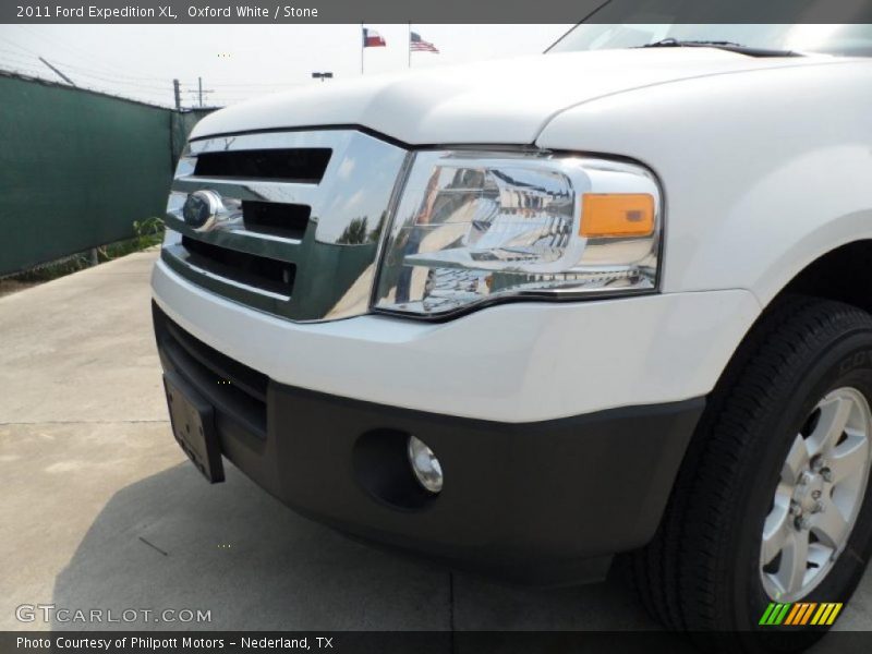Oxford White / Stone 2011 Ford Expedition XL