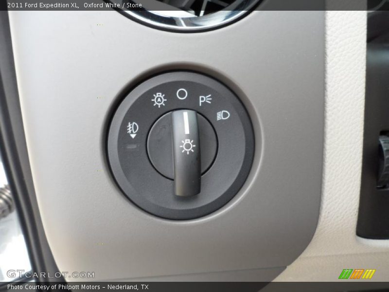 Oxford White / Stone 2011 Ford Expedition XL