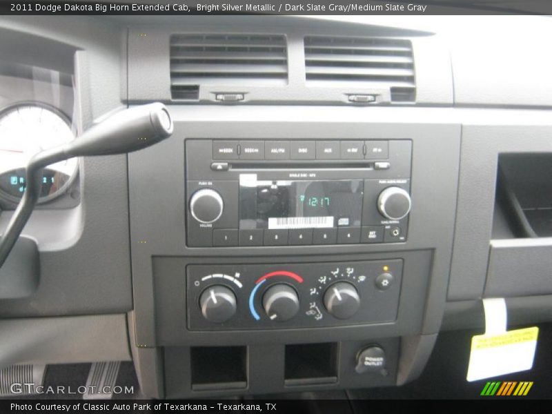 Bright Silver Metallic / Dark Slate Gray/Medium Slate Gray 2011 Dodge Dakota Big Horn Extended Cab