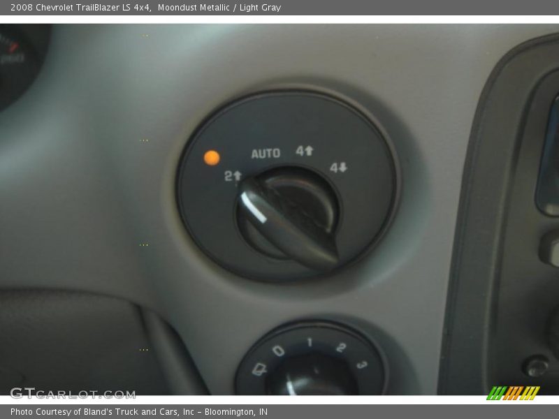 Moondust Metallic / Light Gray 2008 Chevrolet TrailBlazer LS 4x4