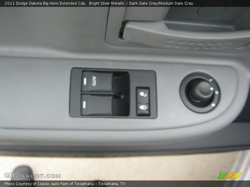 Bright Silver Metallic / Dark Slate Gray/Medium Slate Gray 2011 Dodge Dakota Big Horn Extended Cab