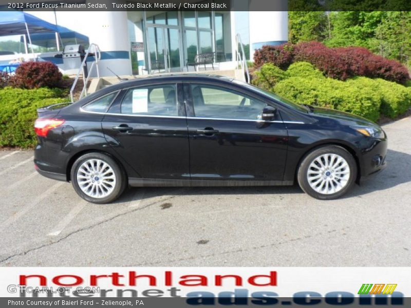 Tuxedo Black Metallic / Charcoal Black 2012 Ford Focus Titanium Sedan