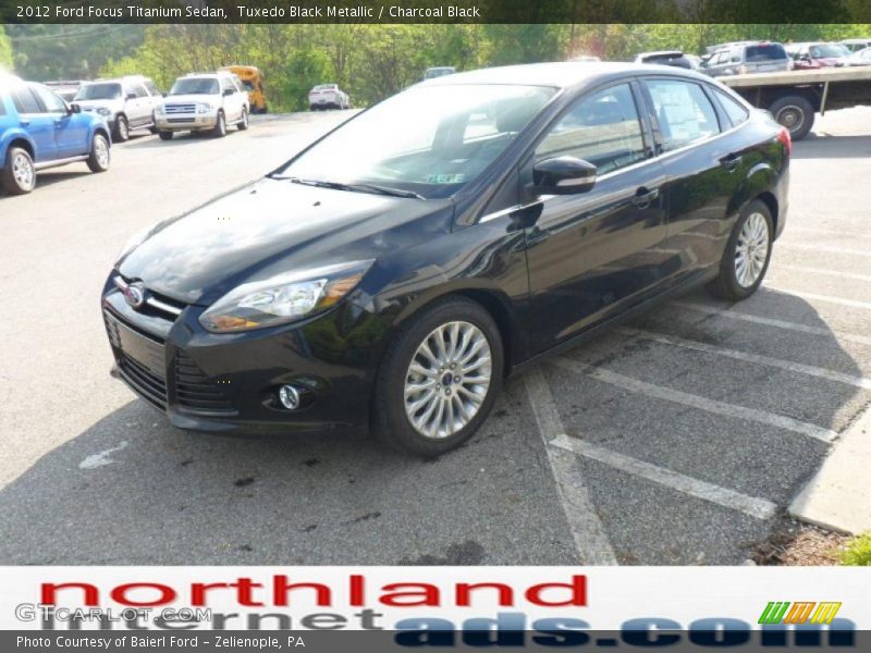 Tuxedo Black Metallic / Charcoal Black 2012 Ford Focus Titanium Sedan