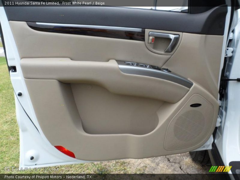 Door Panel of 2011 Santa Fe Limited