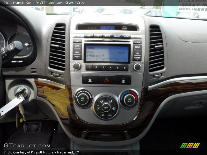 Controls of 2011 Santa Fe GLS