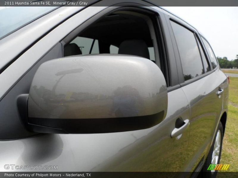Mineral Gray / Gray 2011 Hyundai Santa Fe SE