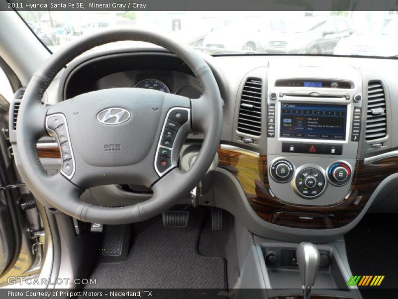 Mineral Gray / Gray 2011 Hyundai Santa Fe SE