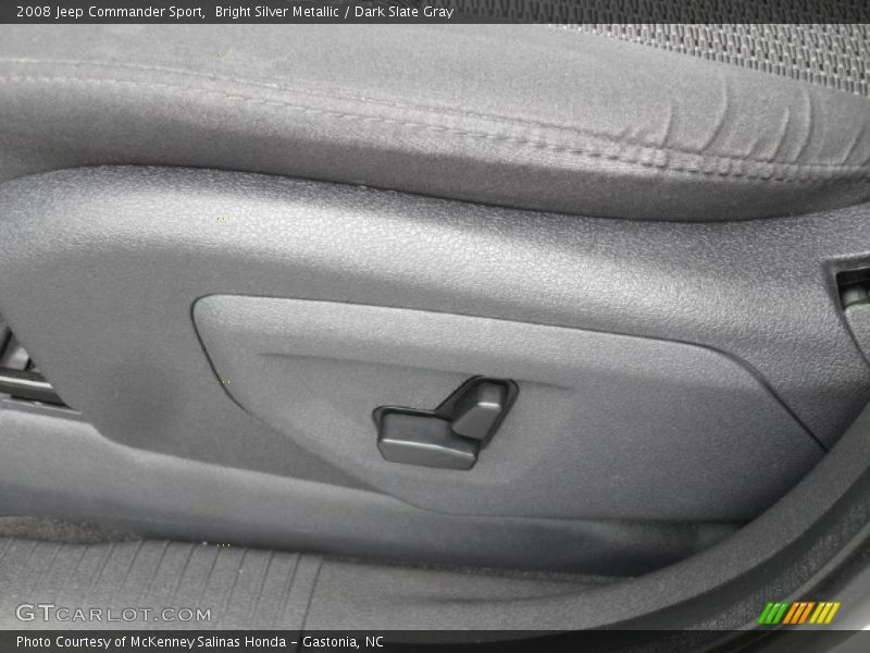 Bright Silver Metallic / Dark Slate Gray 2008 Jeep Commander Sport