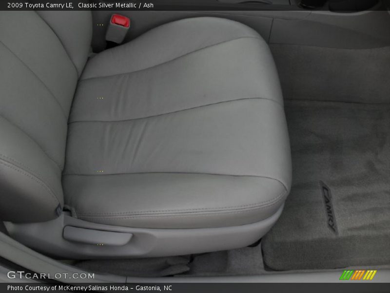 Classic Silver Metallic / Ash 2009 Toyota Camry LE