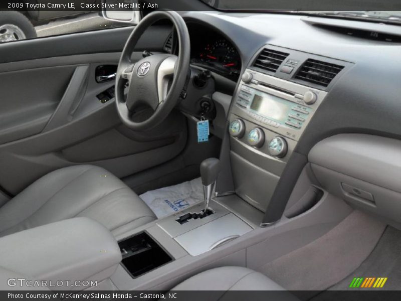 Classic Silver Metallic / Ash 2009 Toyota Camry LE