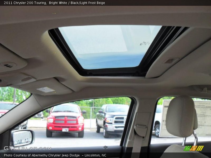 Bright White / Black/Light Frost Beige 2011 Chrysler 200 Touring