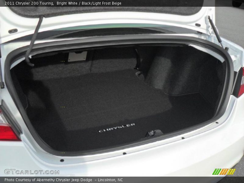 Bright White / Black/Light Frost Beige 2011 Chrysler 200 Touring