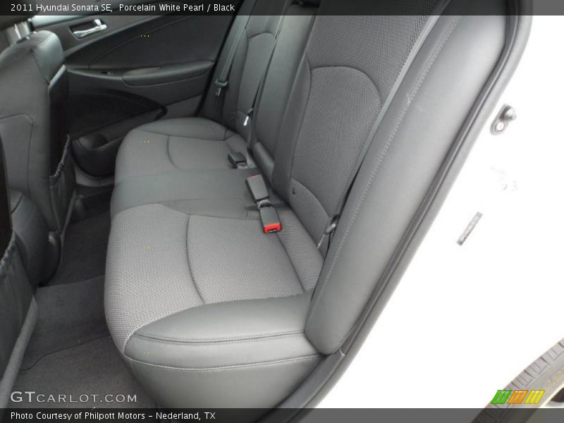 Porcelain White Pearl / Black 2011 Hyundai Sonata SE
