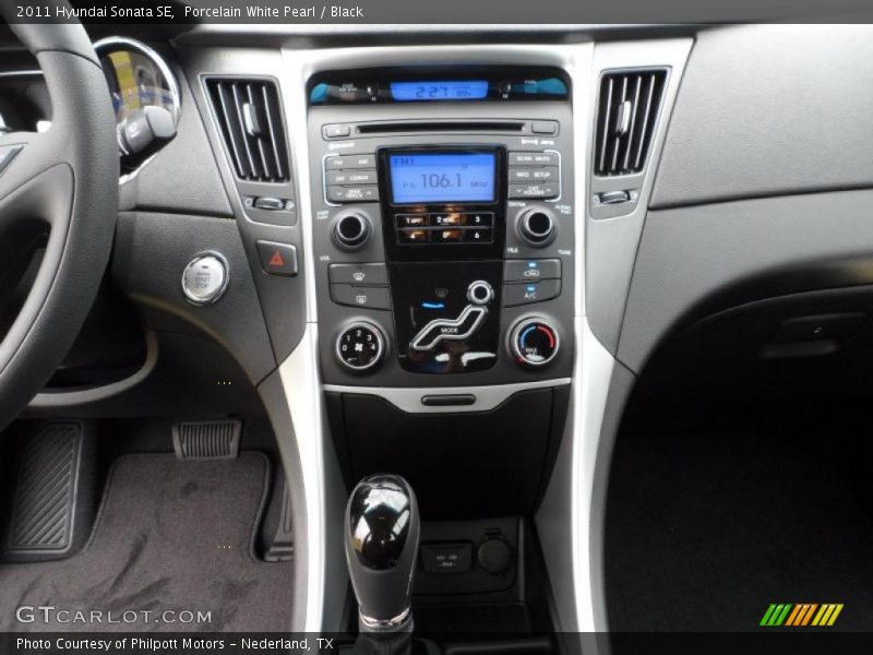 Porcelain White Pearl / Black 2011 Hyundai Sonata SE
