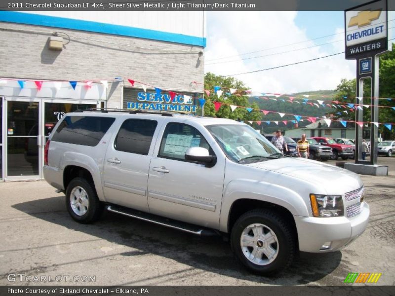 Sheer Silver Metallic / Light Titanium/Dark Titanium 2011 Chevrolet Suburban LT 4x4