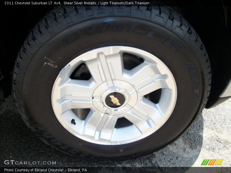 Sheer Silver Metallic / Light Titanium/Dark Titanium 2011 Chevrolet Suburban LT 4x4