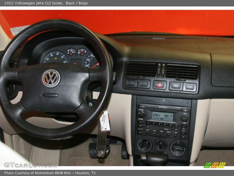 Black / Beige 2002 Volkswagen Jetta GLS Sedan