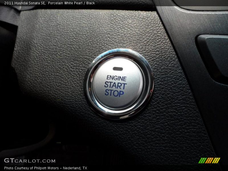 Porcelain White Pearl / Black 2011 Hyundai Sonata SE