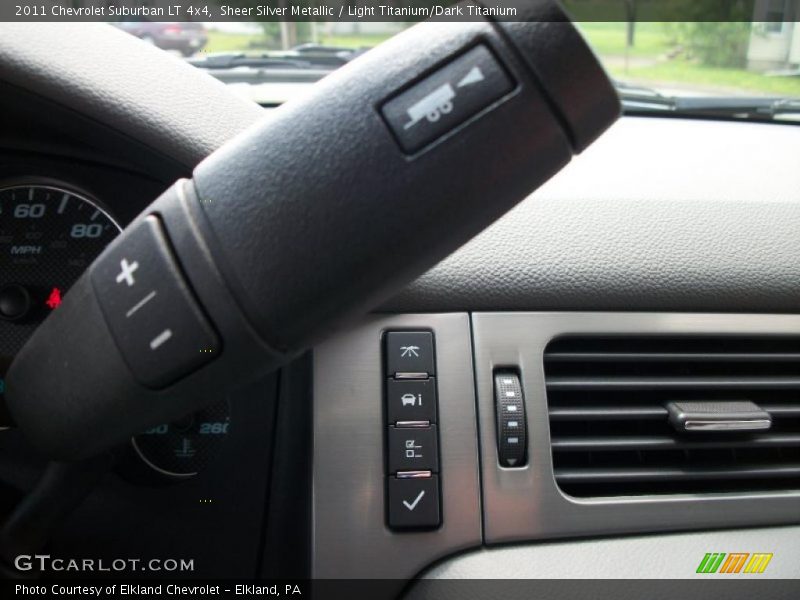 Sheer Silver Metallic / Light Titanium/Dark Titanium 2011 Chevrolet Suburban LT 4x4