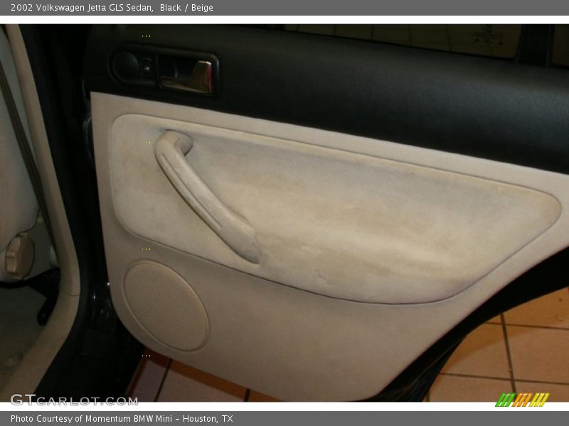 Black / Beige 2002 Volkswagen Jetta GLS Sedan