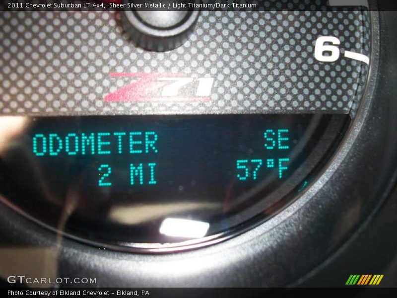 Sheer Silver Metallic / Light Titanium/Dark Titanium 2011 Chevrolet Suburban LT 4x4