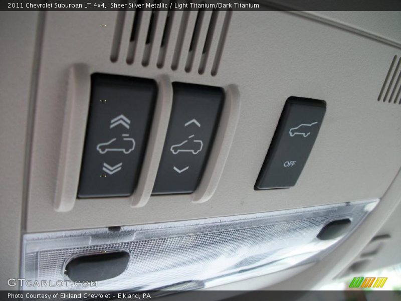 Sheer Silver Metallic / Light Titanium/Dark Titanium 2011 Chevrolet Suburban LT 4x4