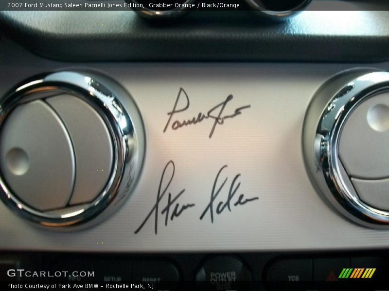 2007 Mustang Saleen Parnelli Jones Edition Logo