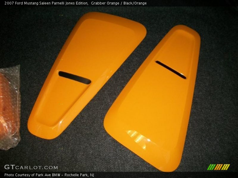 Grabber Orange / Black/Orange 2007 Ford Mustang Saleen Parnelli Jones Edition
