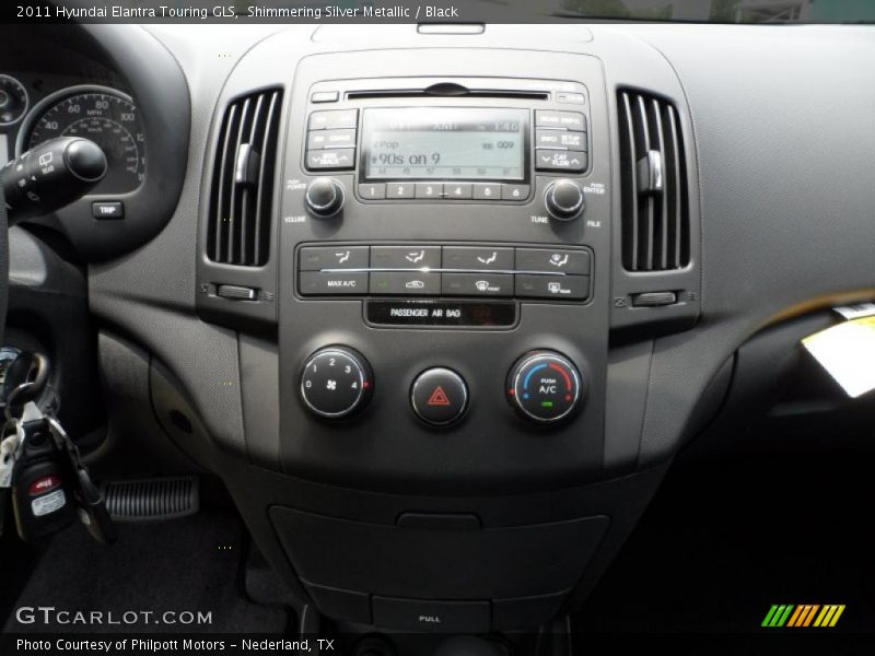 Controls of 2011 Elantra Touring GLS